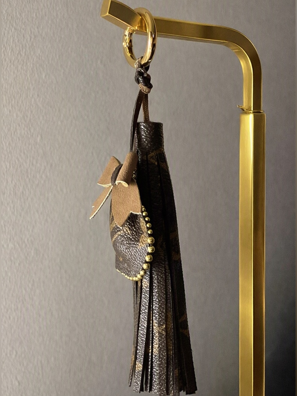 Brown Leather Tassel and Heart Keychain/Purse decor - Picture 3 of 5